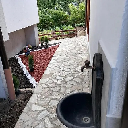Guest house Meraklii Smilyan (Smolyan)