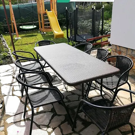 Meraklii Guest house