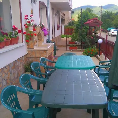 Guest house Meraklii Smilyan (Smolyan)