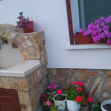 Guest house Meraklii Smilyan (Smolyan)