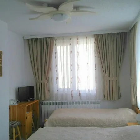 Meraklii Guest house